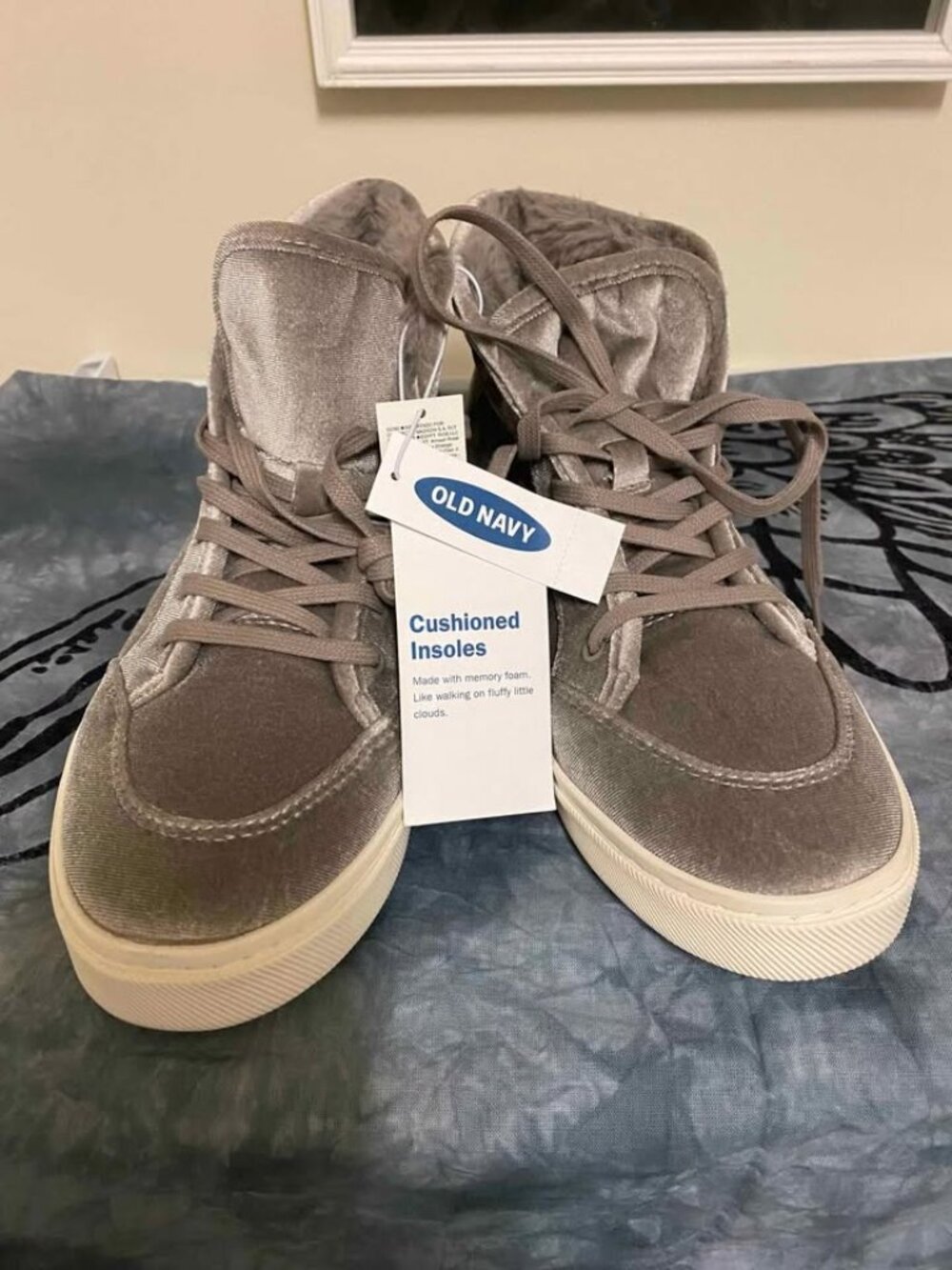 Old Navy Women's Grey Footwear